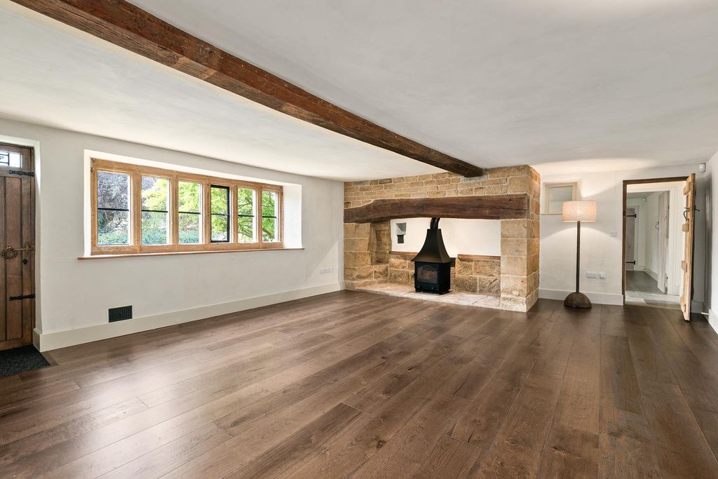 Property photo 3 of 41 Image