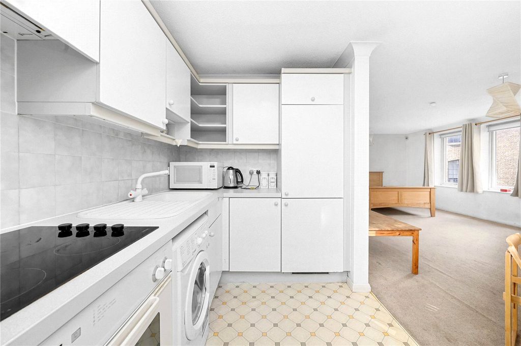 Property photo 3 of 12 Picture No. 05