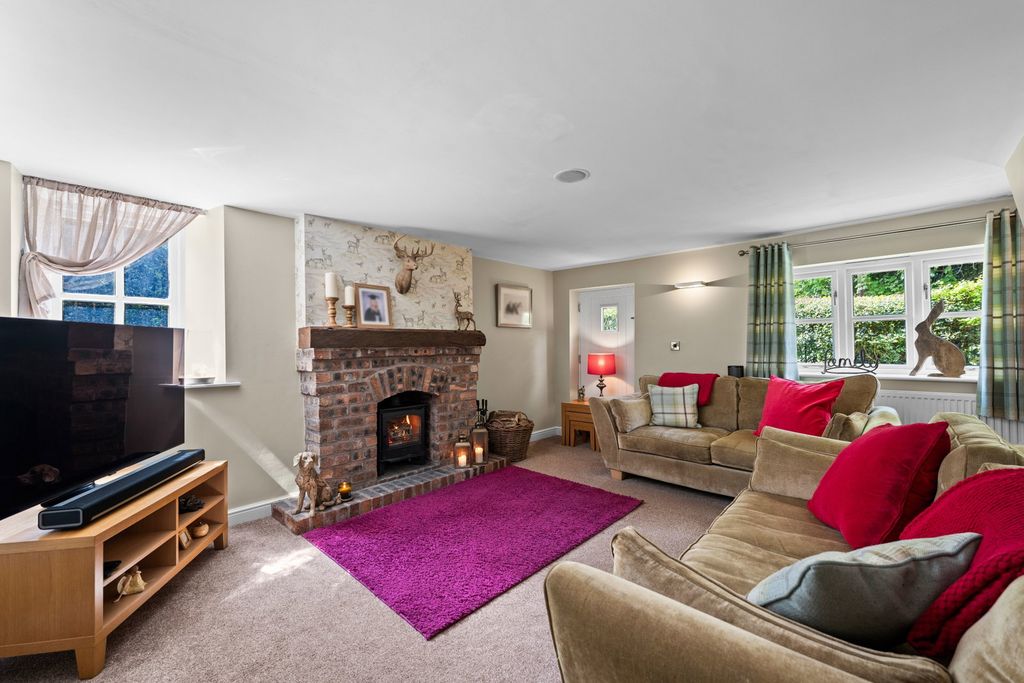 Property photo 3 of 45