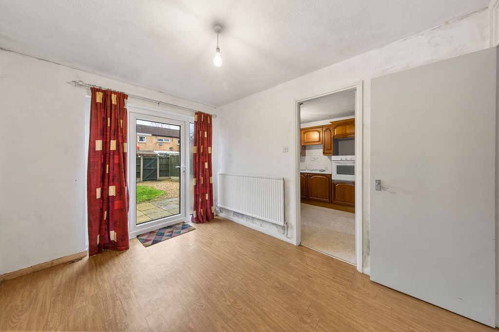 Property photo 3 of 18