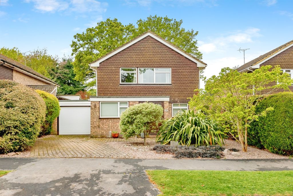 Property photo 1 of 18