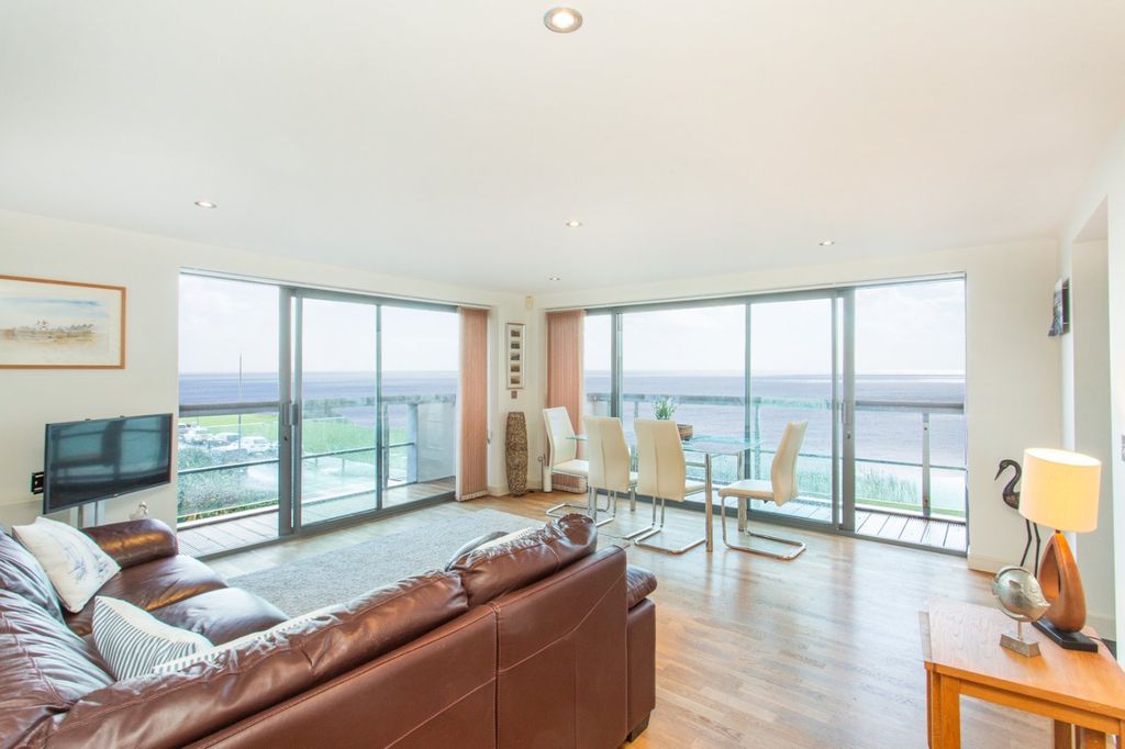 Property photo 2 of 15 Picture 2