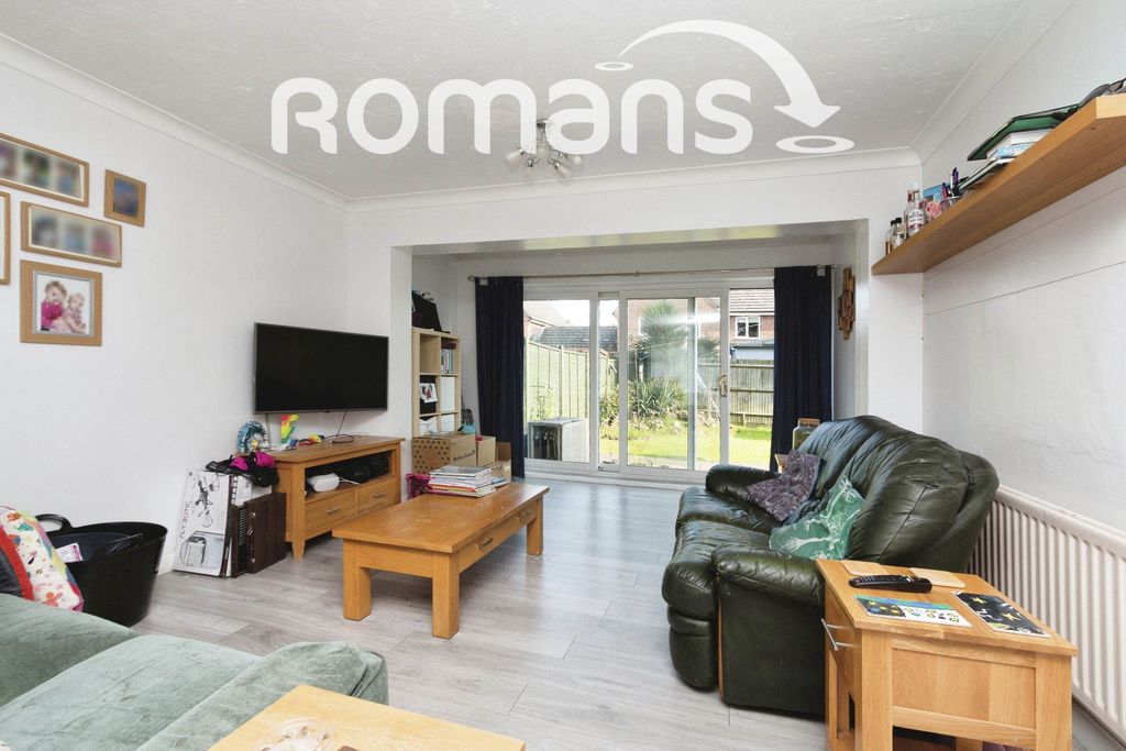 Property photo 3 of 10 Img_2117