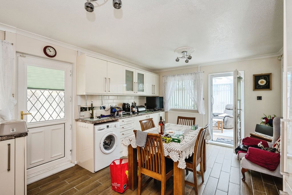 Property photo 3 of 20 Pbox-Img.Jpg
