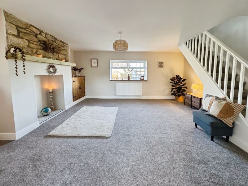 Property photo 2 of 8 Photo 7