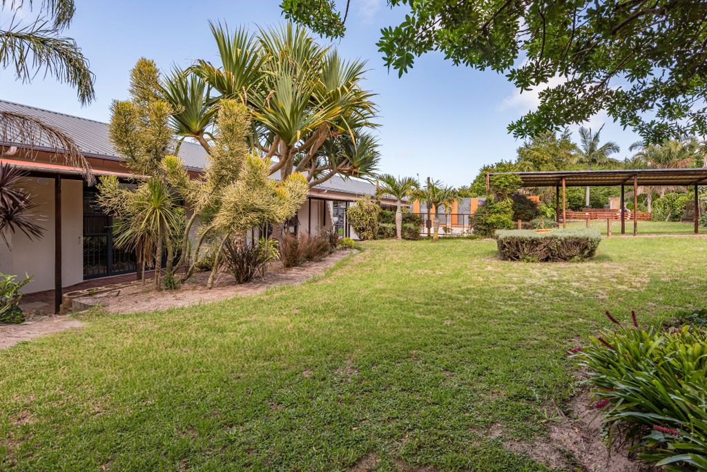 Property photo 2 of 51 1Plz1731400