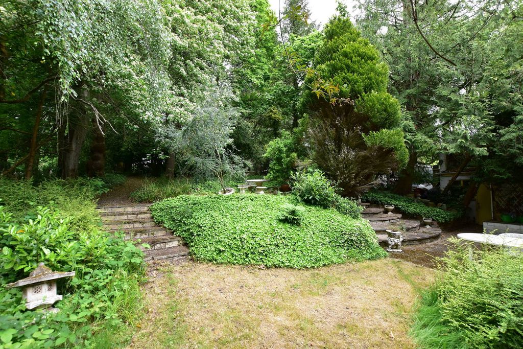 Property photo 2 of 4