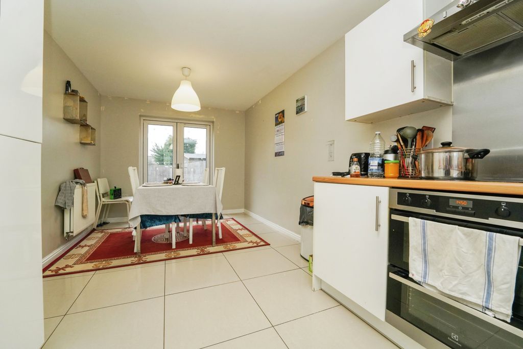 Property photo 2 of 16 Photography