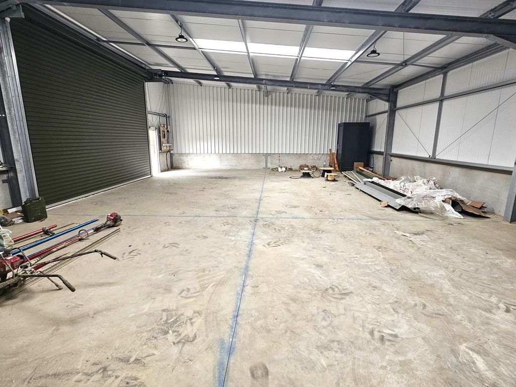 Property photo 2 of 7