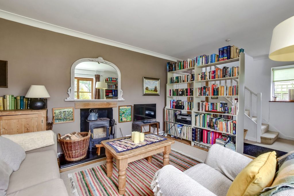 Property photo 3 of 33