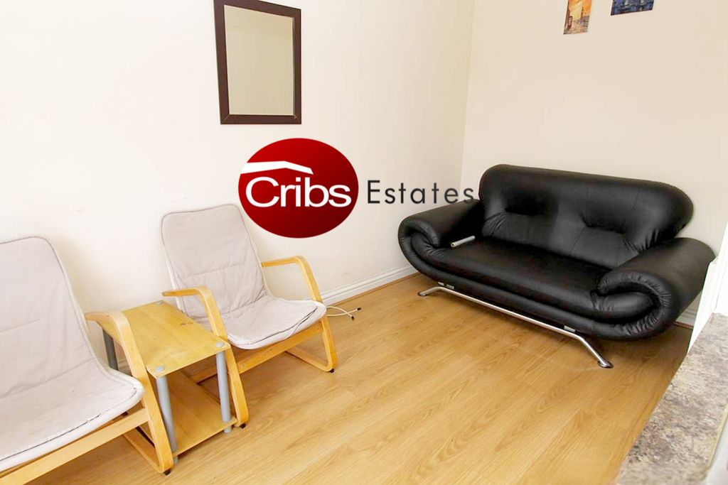 Property photo 1 of 10 2 Bedroom Flat Available To Rent In South Wimbeldon Sw19