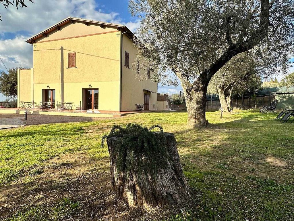 Property photo 2 of 30