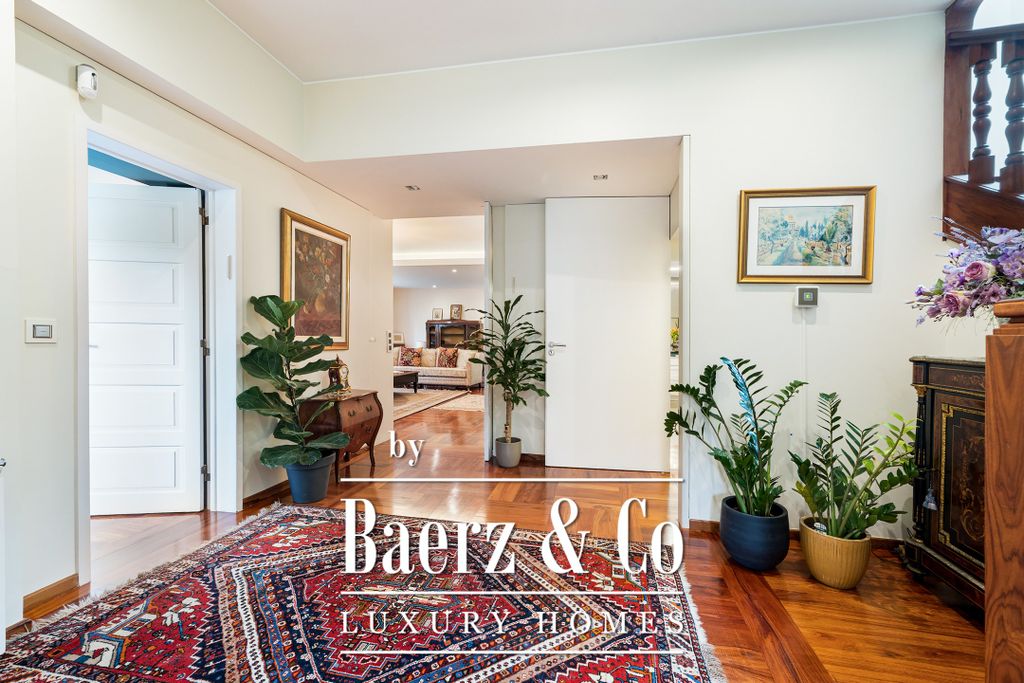 Property photo 3 of 33
