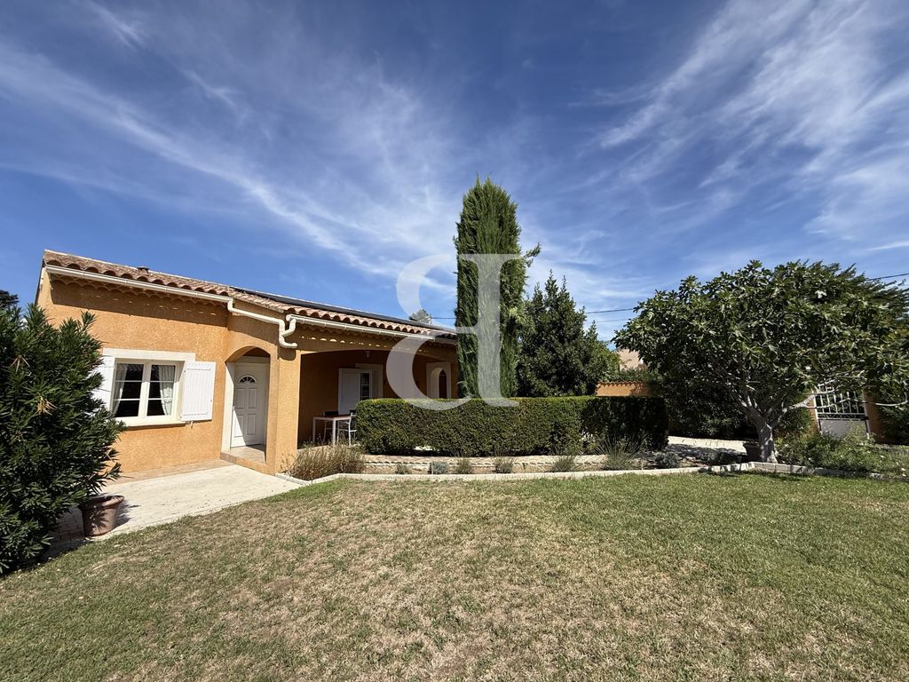 Property photo 1 of 17 Main Exterior View