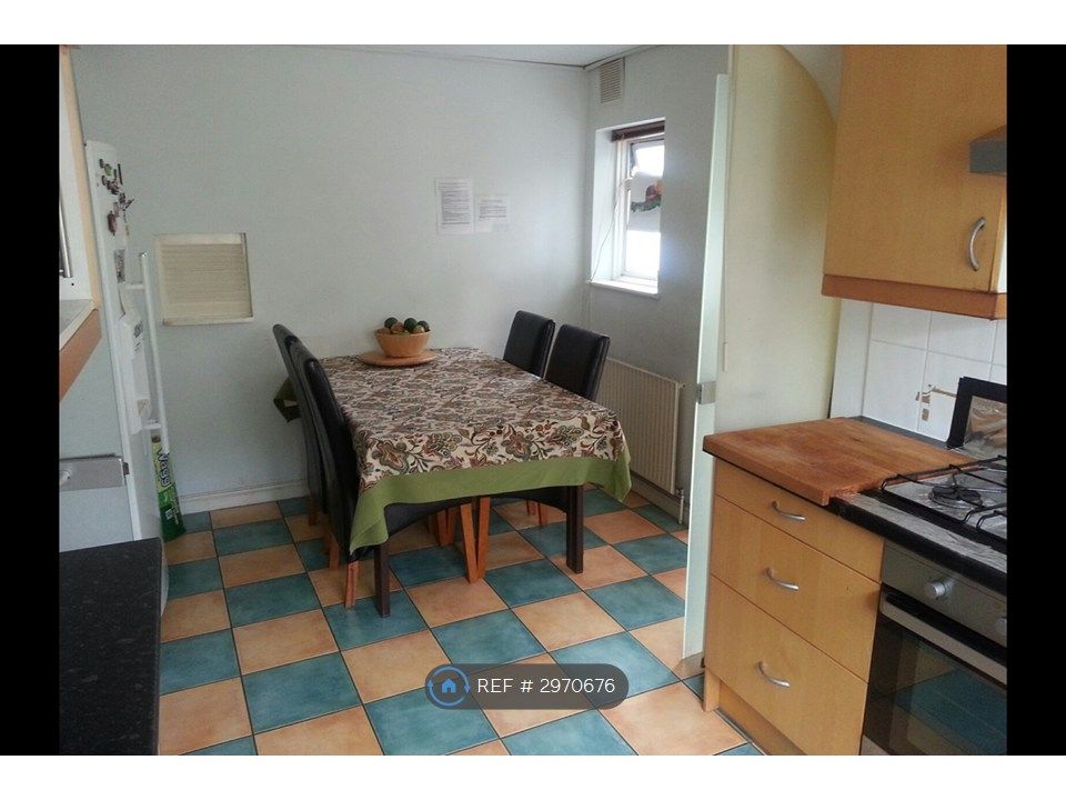 Property photo 3 of 15 Kitchen Diner