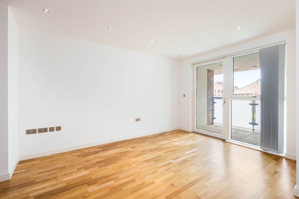 Property photo 1 of 8 Picture No. 02