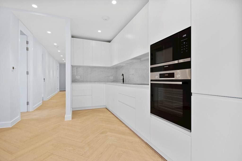 Property photo 2 of 15 Kitchen