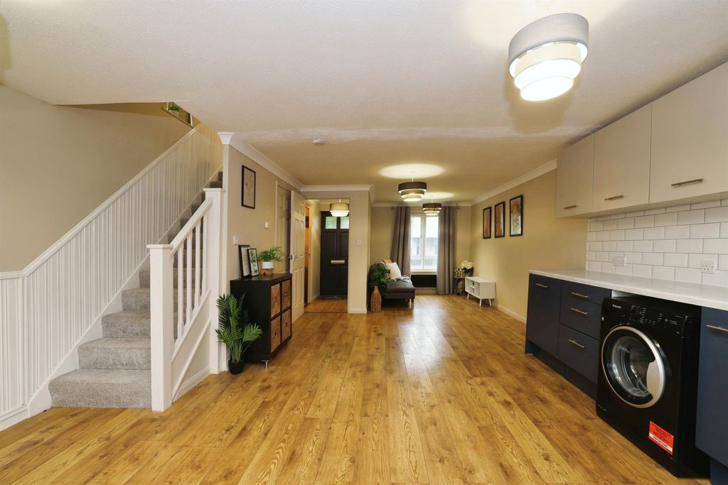 Property photo 3 of 15