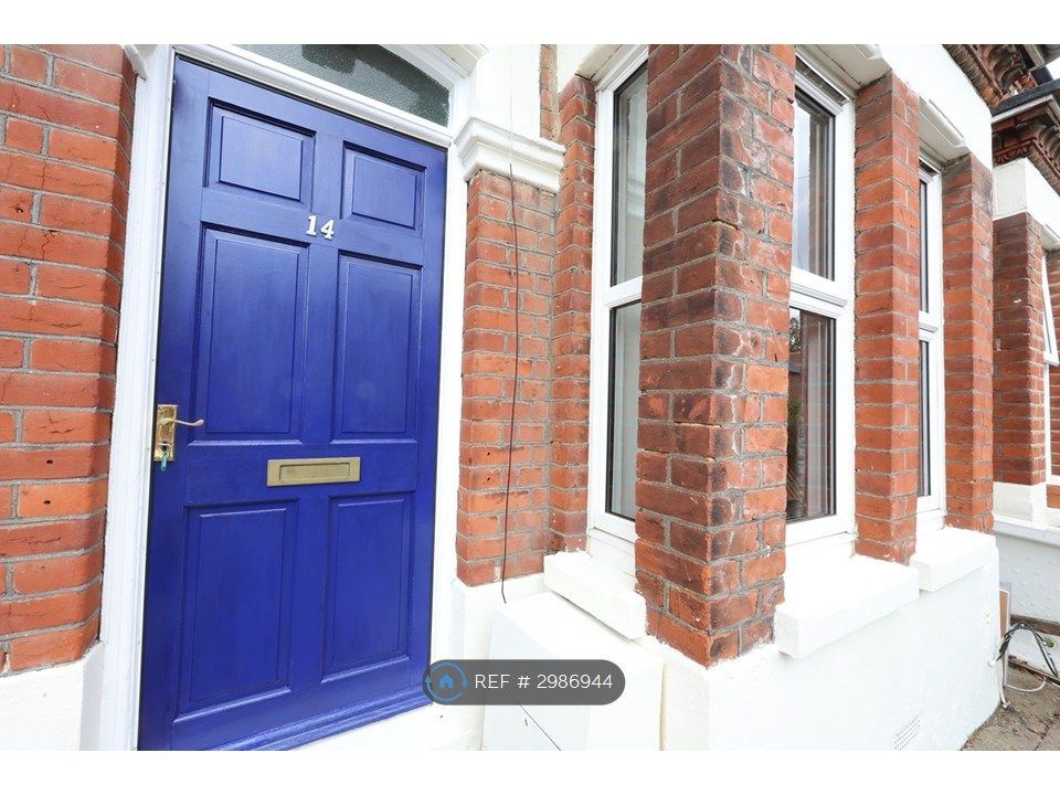 Property photo 2 of 14