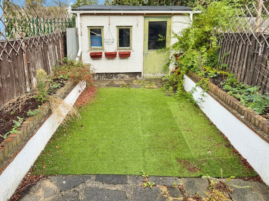 Property photo 3 of 7