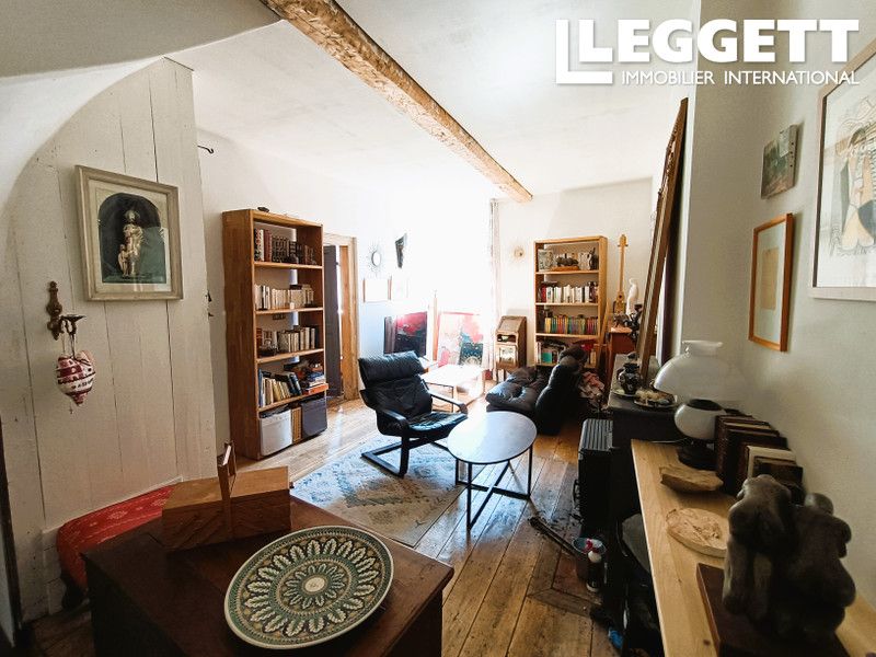 Property photo 3 of 10