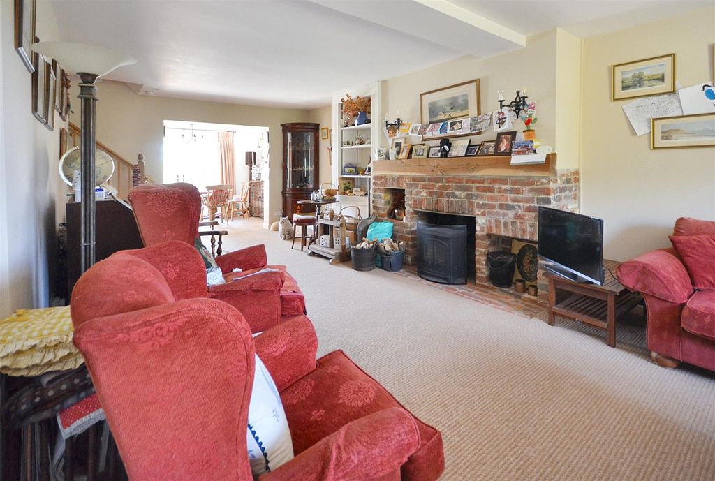 Property photo 2 of 12 Sitting/Dining Room