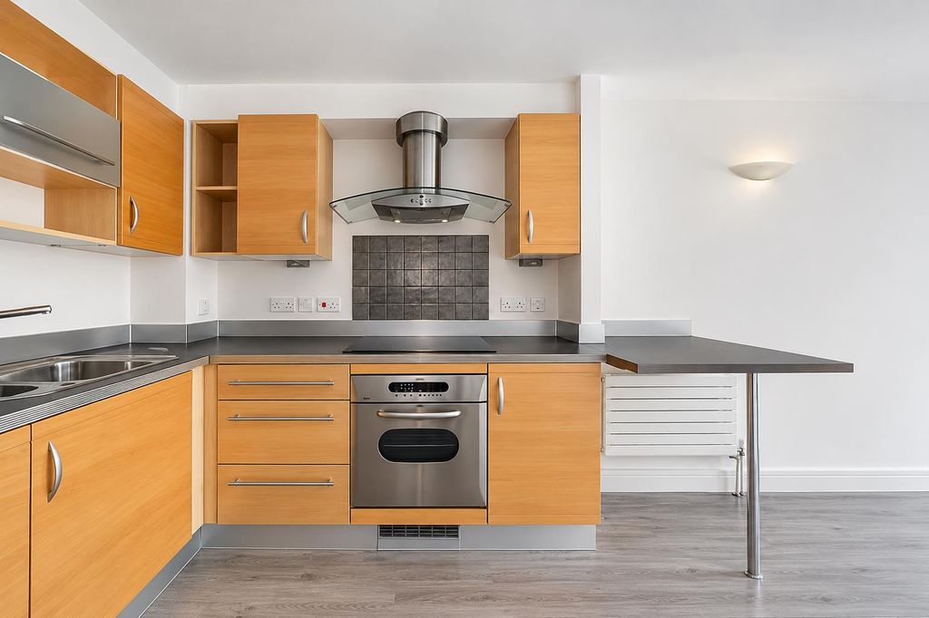 Property photo 3 of 6 c76d7Eac-95B0-488F-87A5-c48A6F854052.Png