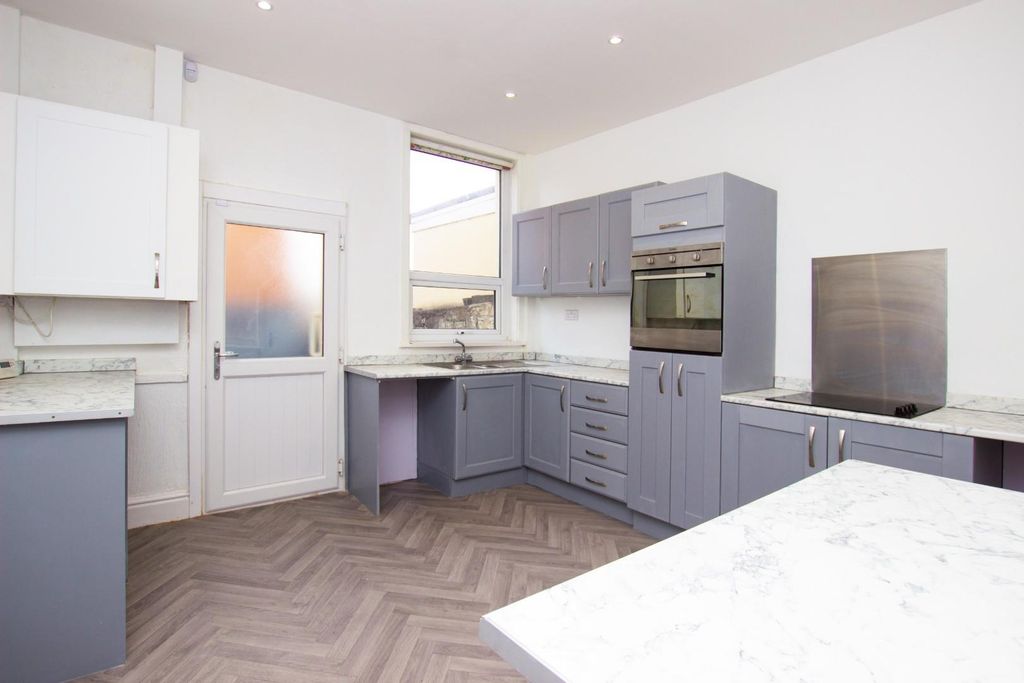 Property photo 2 of 11 Kings (1).Jpg