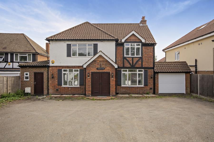 Property photo 1 of 11