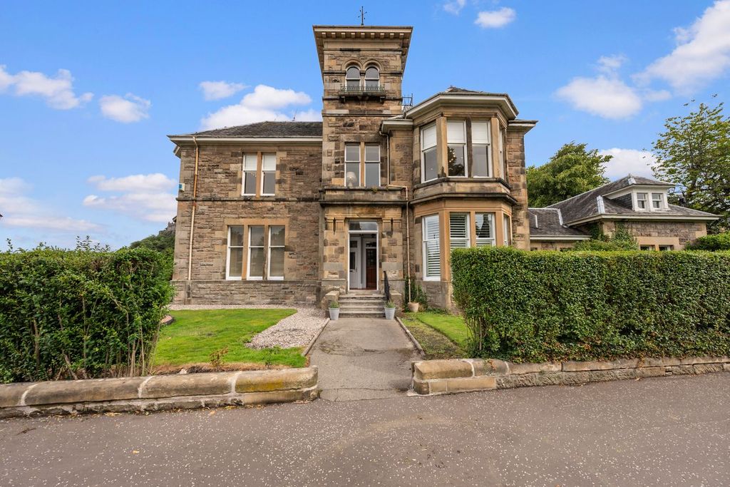 Property photo 1 of 36