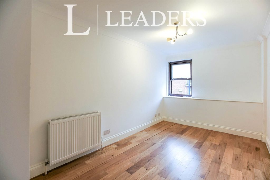 Property photo 3 of 10 Picture No. 07