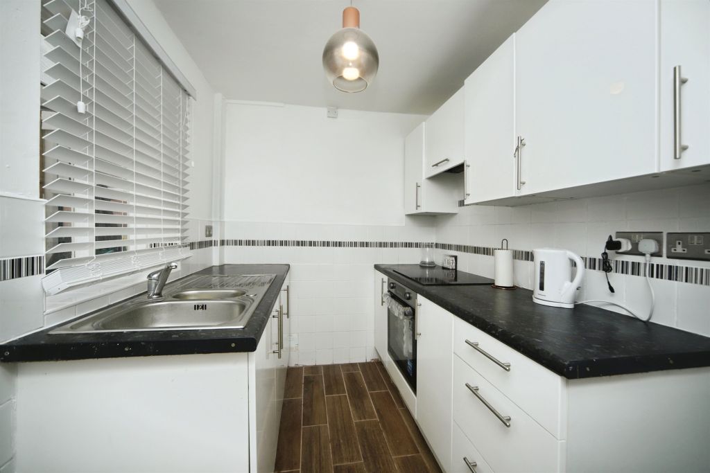 Property photo 2 of 16