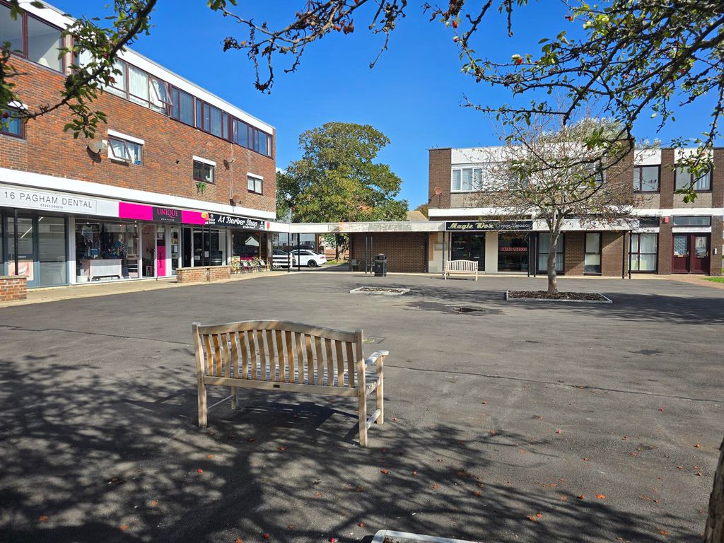 Property photo 2 of 6