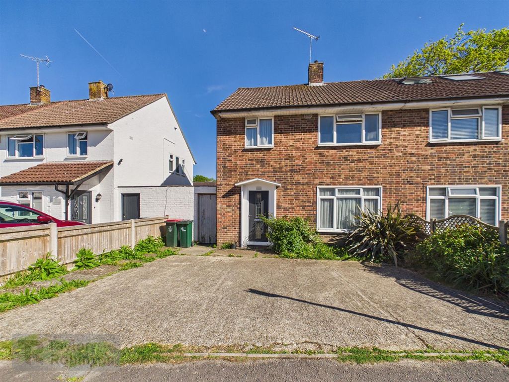 Property photo 1 of 16 Cam02600G0-Pr0715-Still024.Jpg