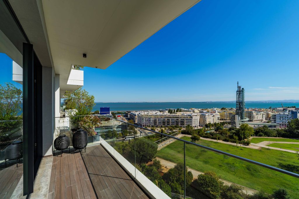 Property photo 2 of 26