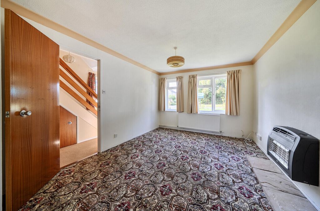 Property photo 3 of 14 Living Room