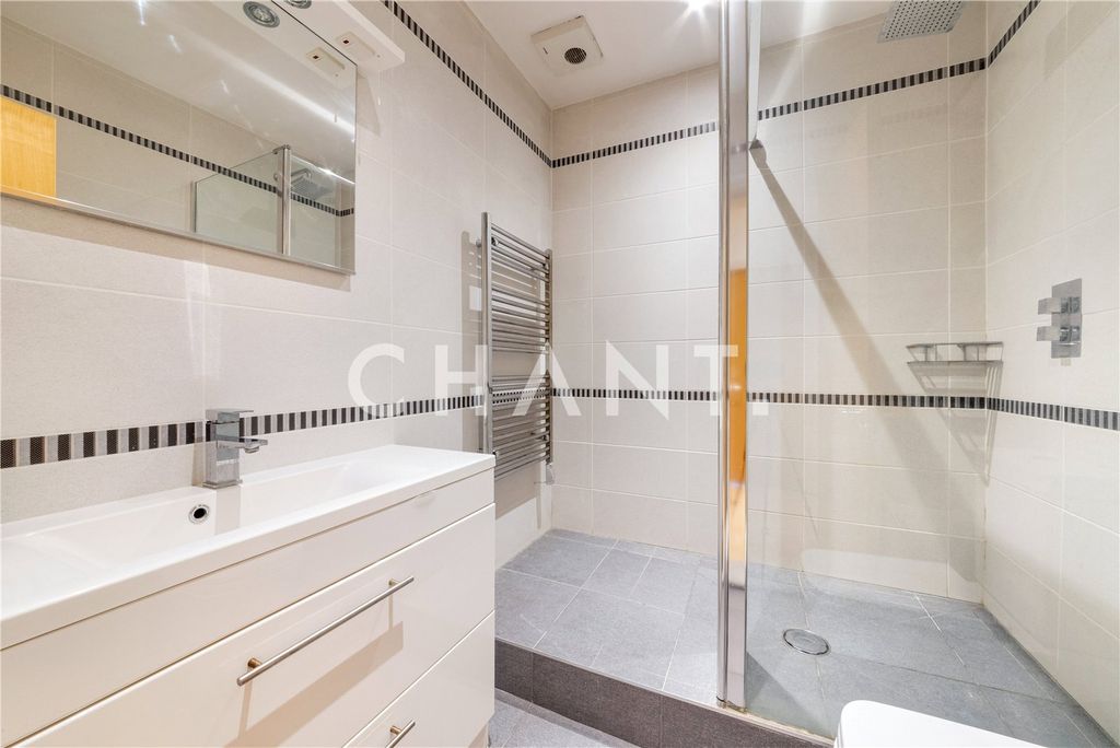 Property photo 3 of 10 Picture No. 02