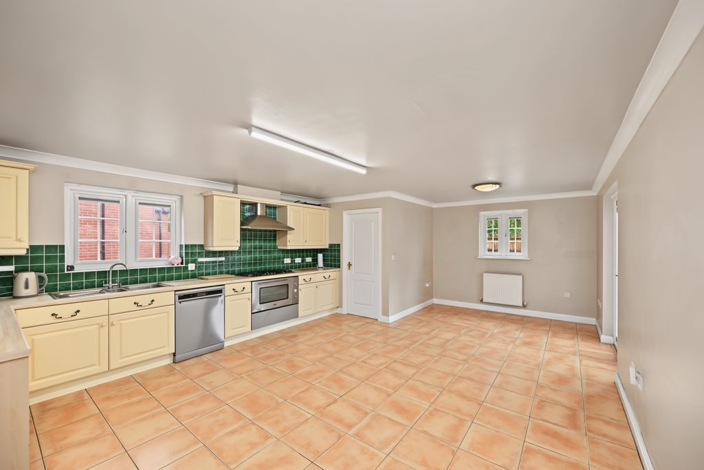 Property photo 3 of 23