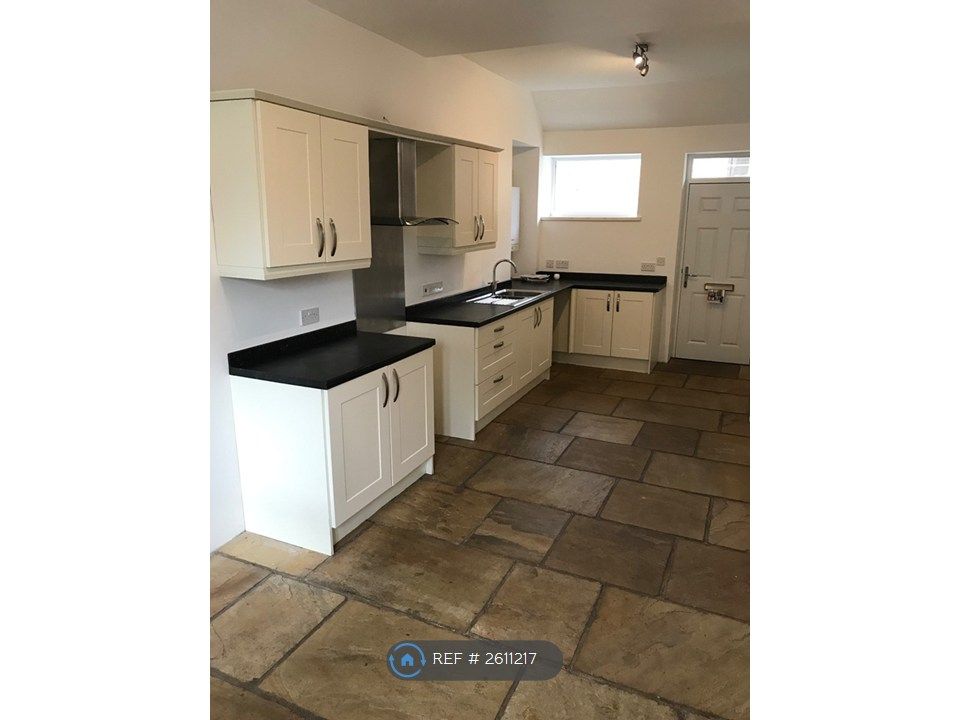 Property photo 3 of 18 Kitchen Diner