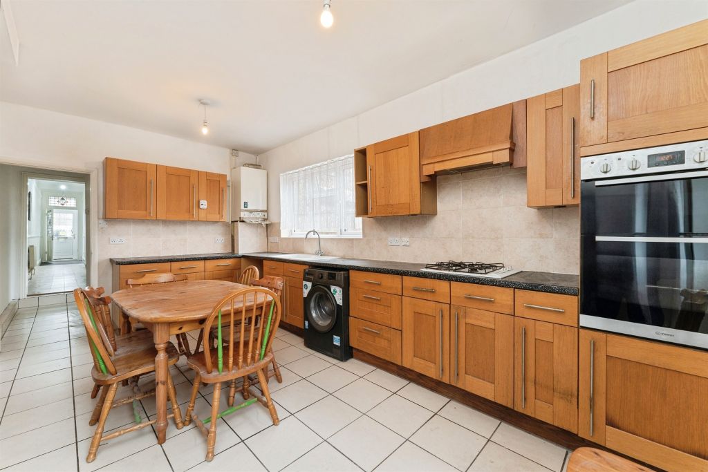 Property photo 3 of 21