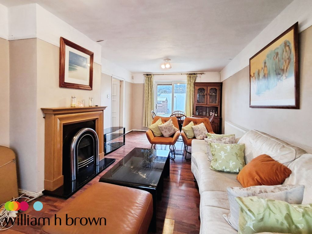 Property photo 2 of 14 Living Room