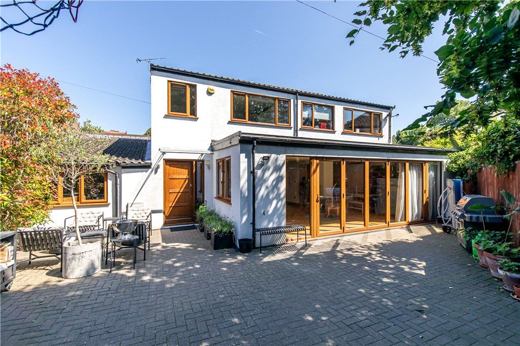 Property photo 1 of 16 Picture No. 02