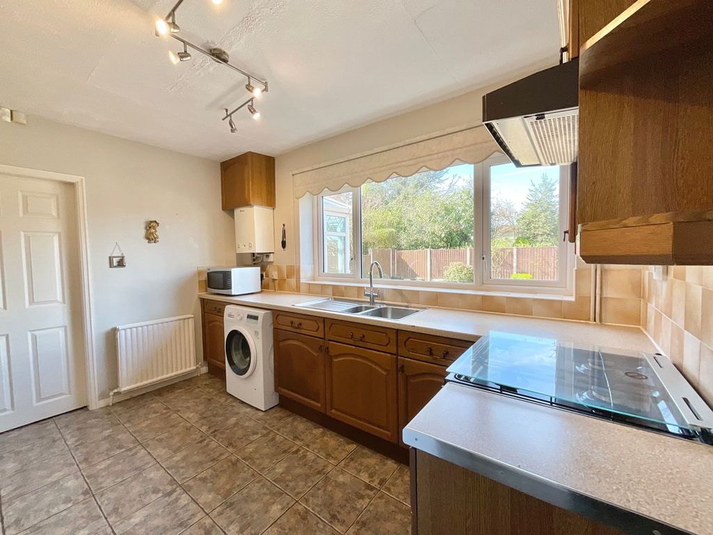 Property photo 3 of 23