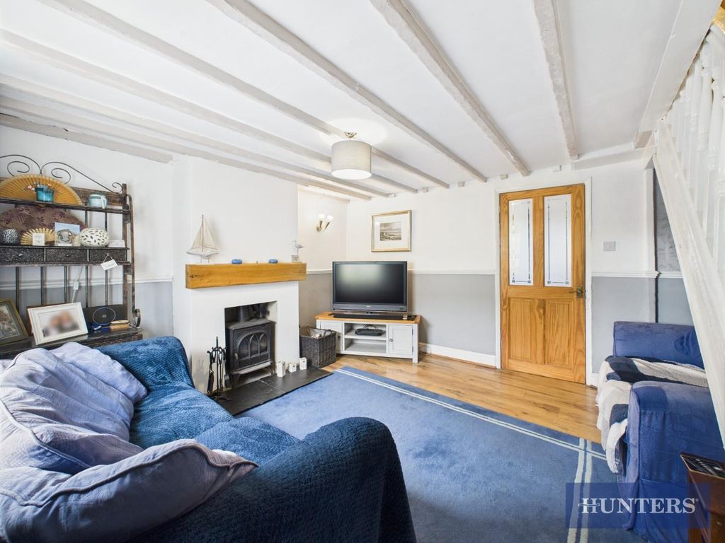 Property photo 3 of 15 Living Room