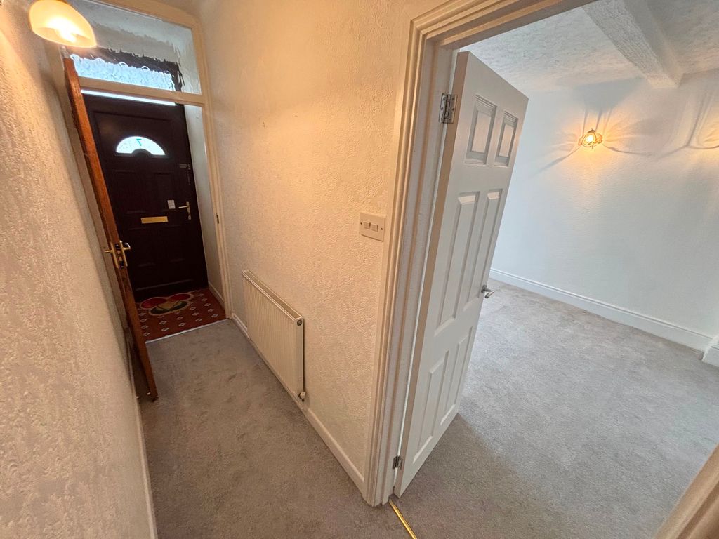 Property photo 2 of 29