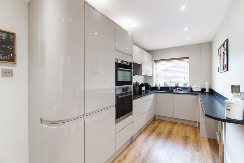 Property photo 3 of 24 4691522