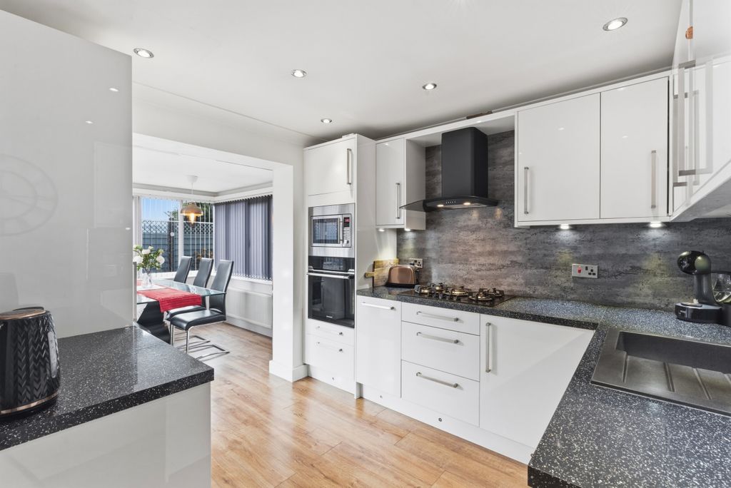 Property photo 2 of 17 Kitchen-Diner