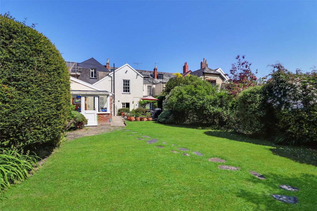 Property photo 1 of 24 Picture No. 11