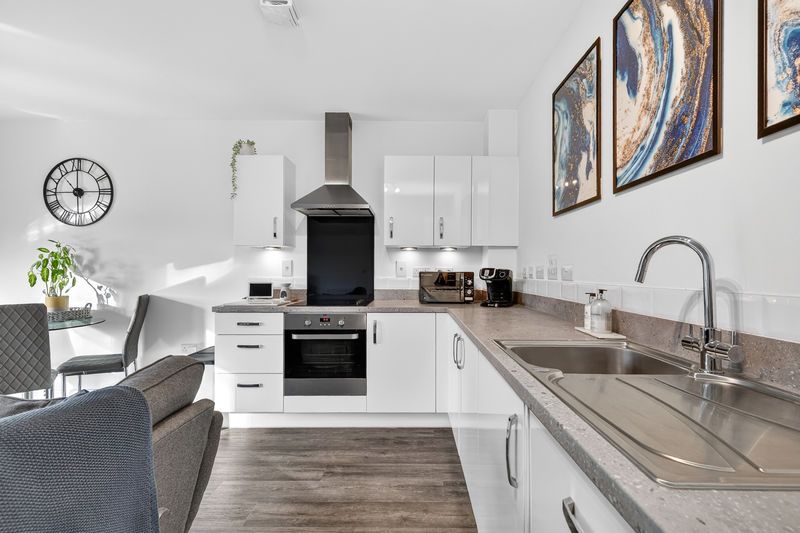 Property photo 3 of 15 Photo 18