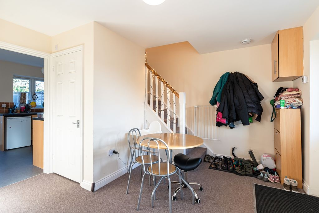 Property photo 2 of 14 Living Area